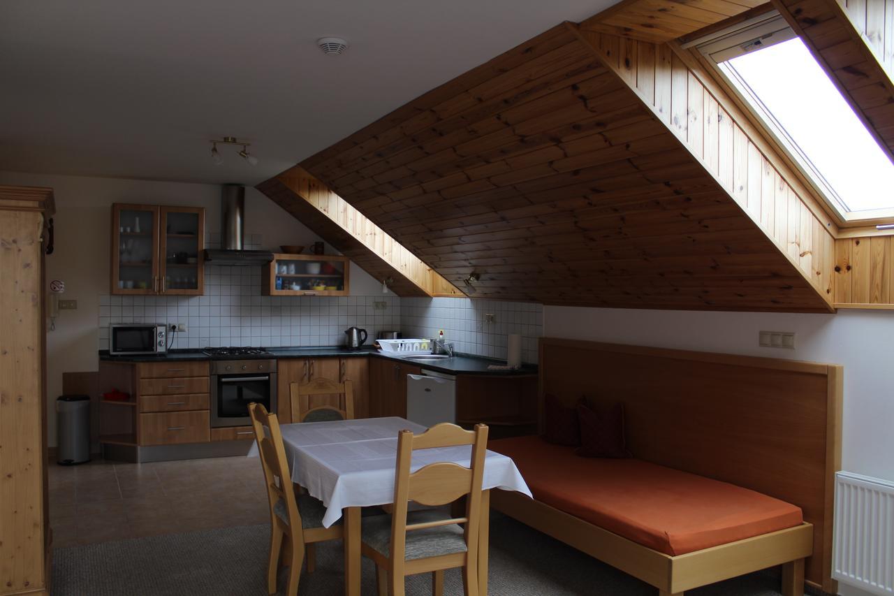Apartmany Graf Chýně Екстериор снимка